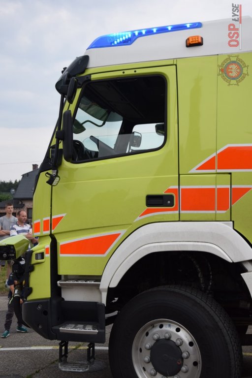 Prezentacja najnowocześniejszego sprzętu strażackiego w Łysych [21.06.2018] - zdjęcie #17 - eOstroleka.pl