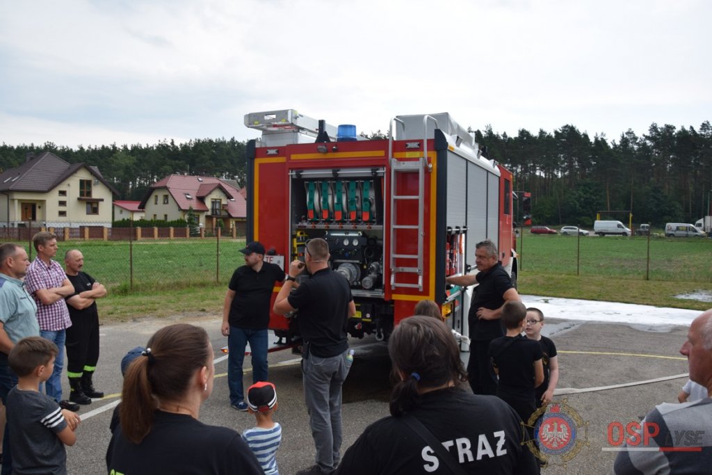 Prezentacja najnowocześniejszego sprzętu strażackiego w Łysych [21.06.2018] - zdjęcie #5 - eOstroleka.pl