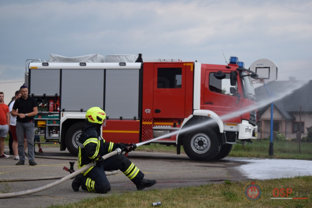 Prezentacja najnowocześniejszego sprzętu strażackiego w Łysych [21.06.2018] - zdjęcie #148 - eOstroleka.pl