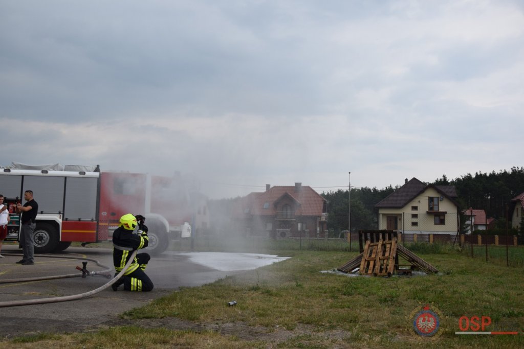 Prezentacja najnowocześniejszego sprzętu strażackiego w Łysych [21.06.2018] - zdjęcie #124 - eOstroleka.pl
