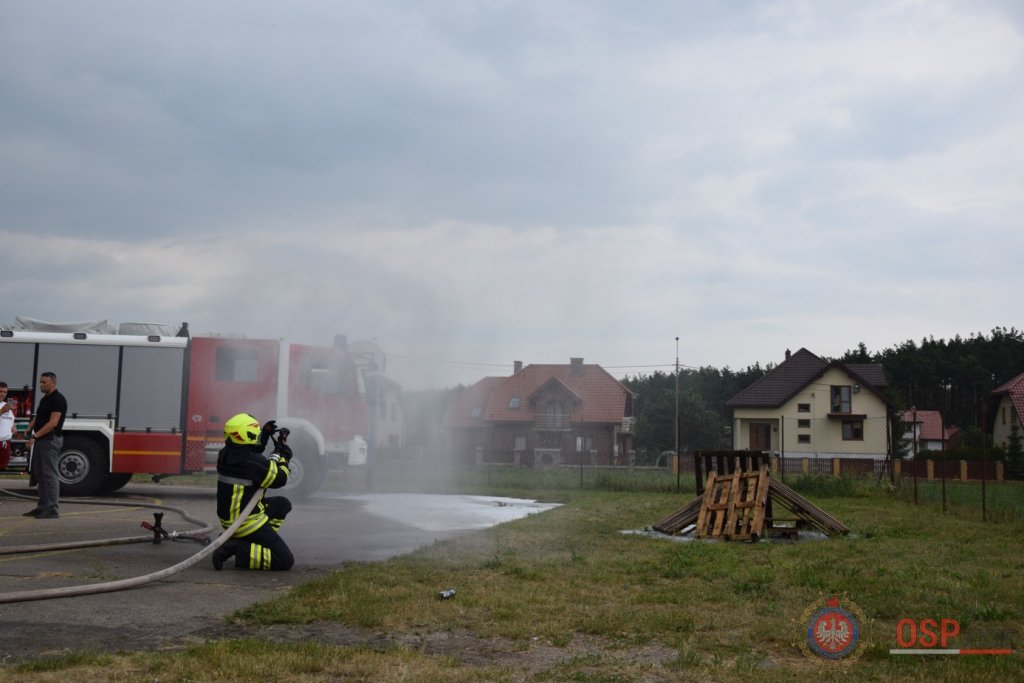 Prezentacja najnowocześniejszego sprzętu strażackiego w Łysych [21.06.2018] - zdjęcie #121 - eOstroleka.pl