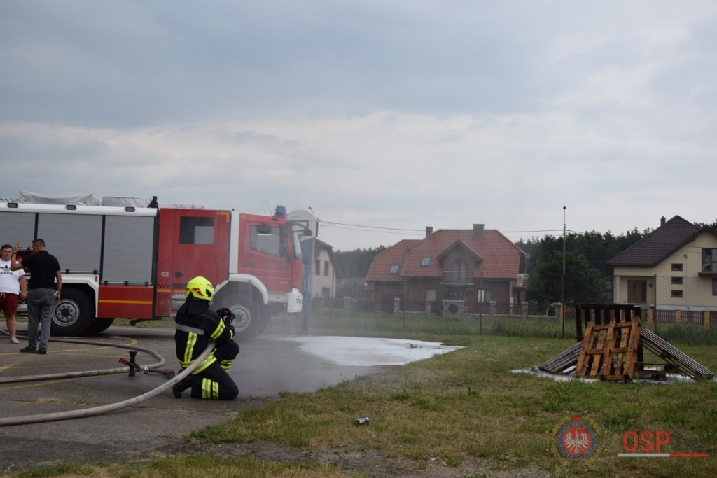 Prezentacja najnowocześniejszego sprzętu strażackiego w Łysych [21.06.2018] - zdjęcie #109 - eOstroleka.pl