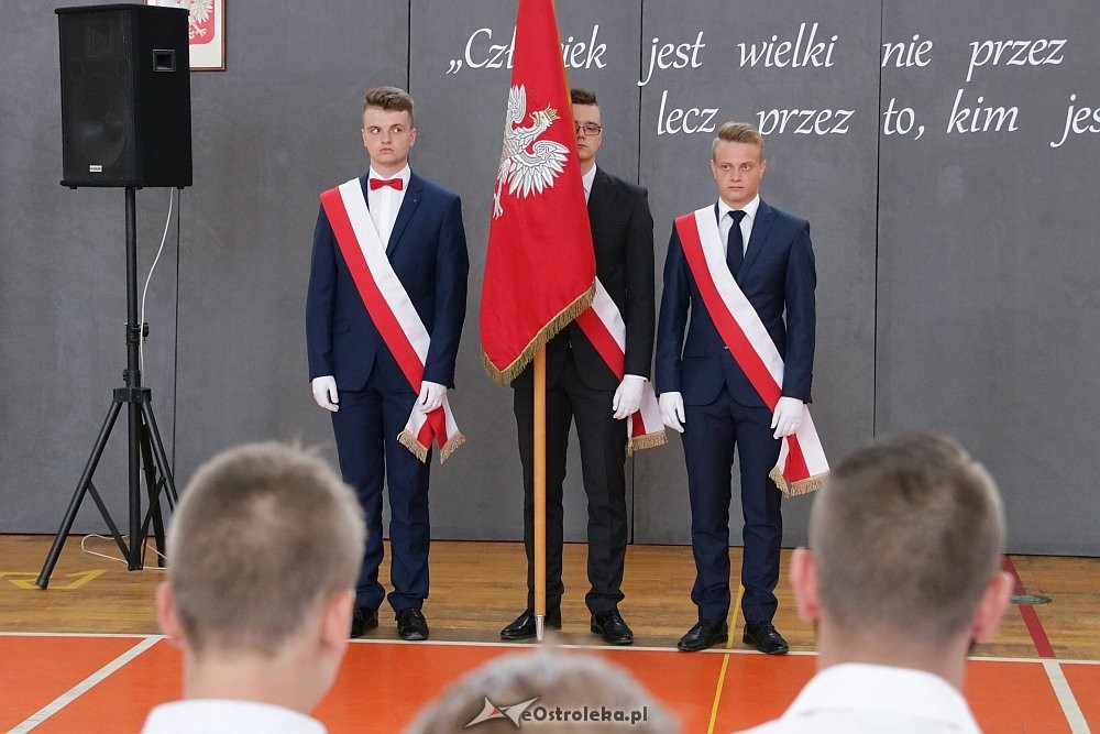 Zakończenie roku szkolnego w Zespole Szkół Zawodowych nr 1 w Ostrołęce [22.06.2018] - zdjęcie #6 - eOstroleka.pl