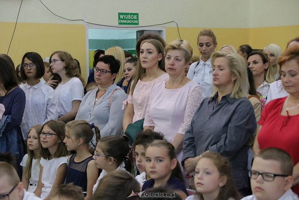 Zakończenie roku szkolnego w Szkole Podstawowej nr 6 w Ostrołęce [22.06.2018] - zdjęcie #60 - eOstroleka.pl