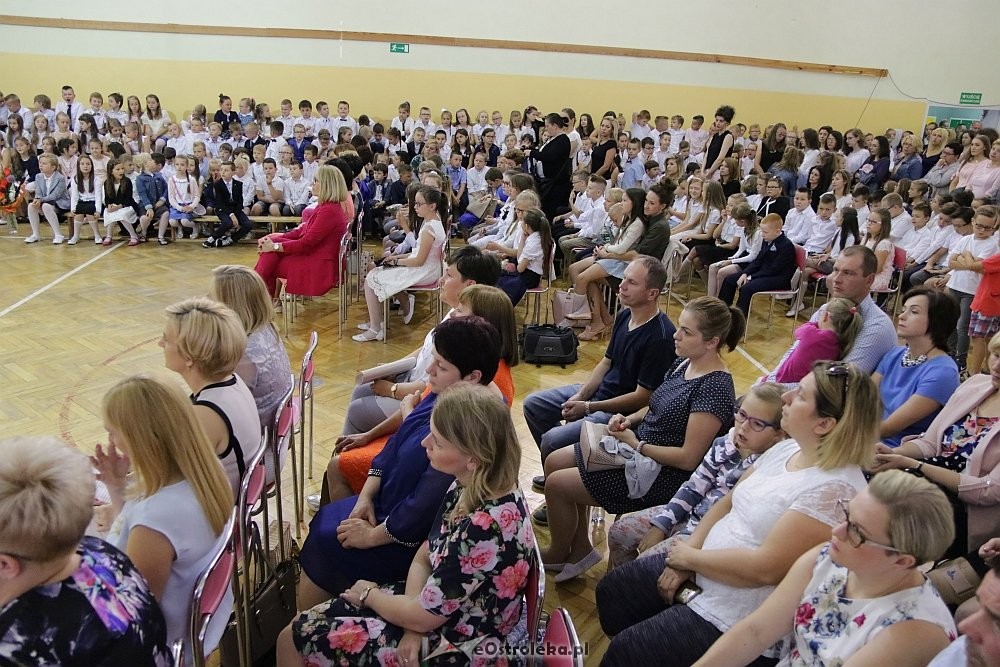 Zakończenie roku szkolnego w Szkole Podstawowej nr 6 w Ostrołęce [22.06.2018] - zdjęcie #83 - eOstroleka.pl