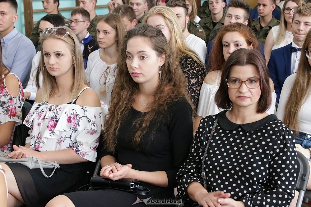 Zakończenie roku szkolnego w Zespole Szkół Zawodowych nr 2 w Ostrołęce [22.06.2018] - zdjęcie #53 - eOstroleka.pl