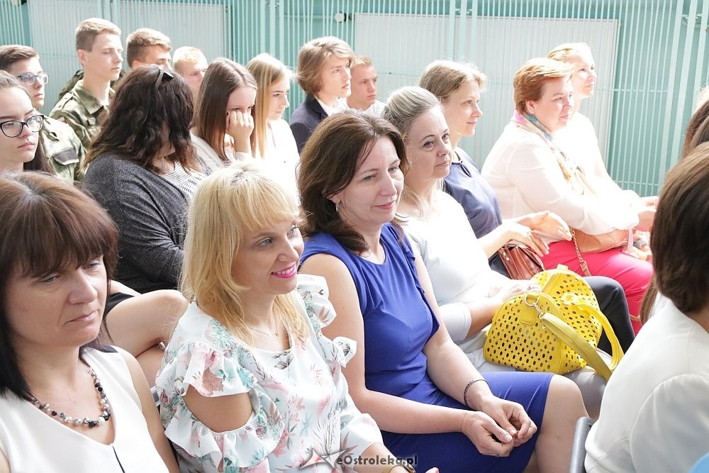 Zakończenie roku szkolnego w Zespole Szkół Zawodowych nr 2 w Ostrołęce [22.06.2018] - zdjęcie #11 - eOstroleka.pl