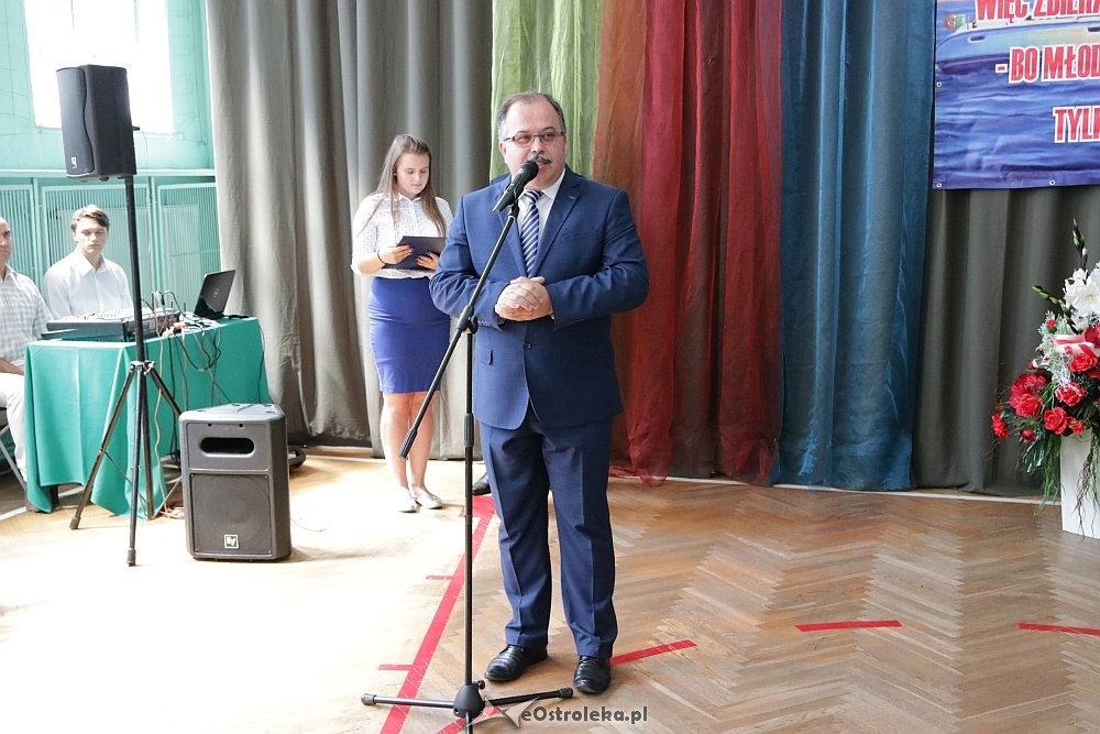 Zakończenie roku szkolnego w Zespole Szkół Zawodowych nr 2 w Ostrołęce [22.06.2018] - zdjęcie #2 - eOstroleka.pl