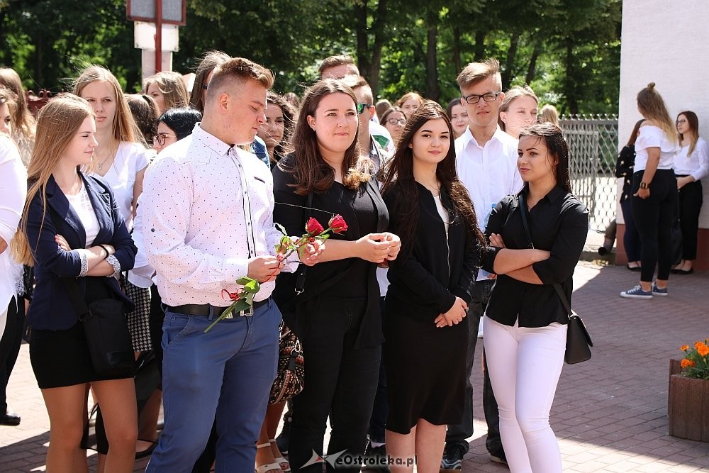 Zakończenie roku szkolnego w Zespole Szkół Zawodowych nr 4 [22.06.2018] - zdjęcie #6 - eOstroleka.pl