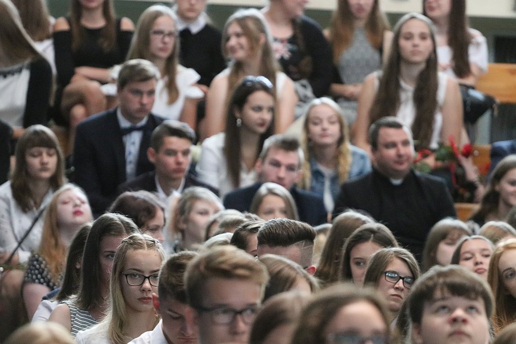 Zakończenie roku szkolnego w I Liceum Ogólnokształcącym [22.06.2018] - zdjęcie #4 - eOstroleka.pl