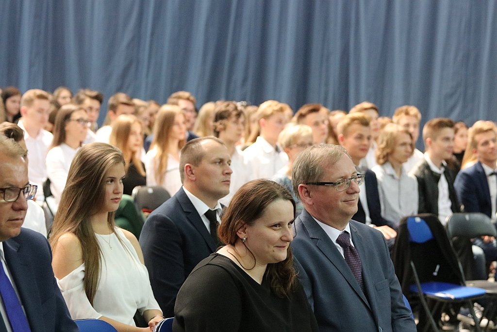 Zakończenie roku szkolnego w I Liceum Ogólnokształcącym [22.06.2018] - zdjęcie #1 - eOstroleka.pl