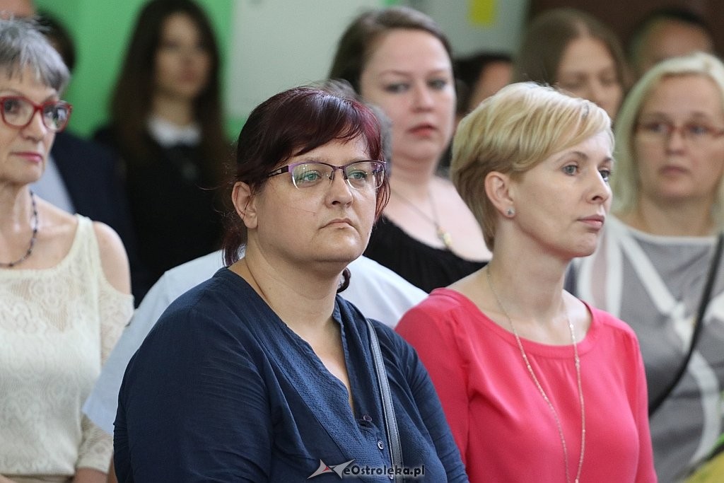 Zakończenie roku szkolnego w Szkole Podstawowej nr 2 [22.06.2018] - zdjęcie #24 - eOstroleka.pl