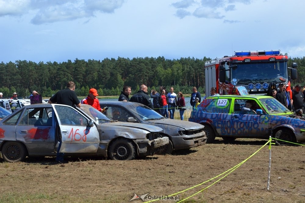 Wyścigi Wraków w Wykrocie  [24.06.2016] - zdjęcie #60 - eOstroleka.pl