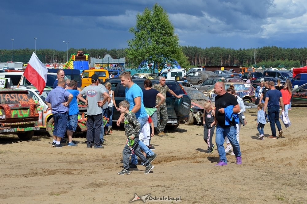 Wyścigi Wraków w Wykrocie  [24.06.2016] - zdjęcie #12 - eOstroleka.pl