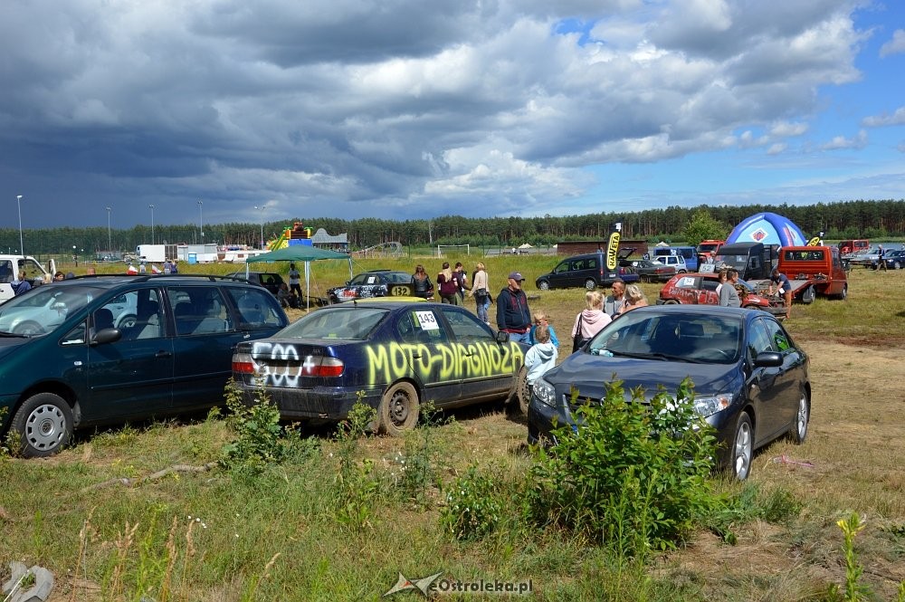 Wyścigi Wraków w Wykrocie  [24.06.2016] - zdjęcie #2 - eOstroleka.pl