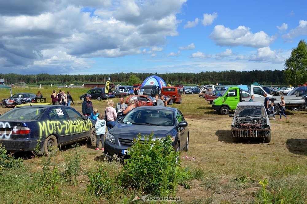 Wyścigi Wraków w Wykrocie  [24.06.2016] - zdjęcie #1 - eOstroleka.pl