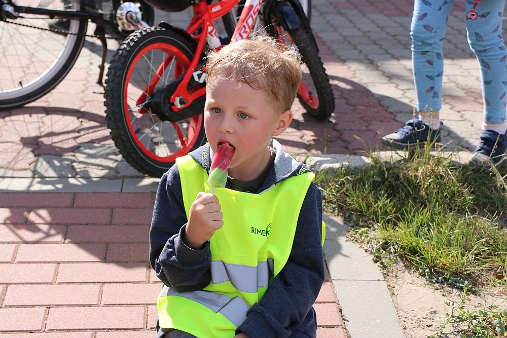 Przedszkolny rajd rowerowy do Kamianki [22.06.2018] - zdjęcie #46 - eOstroleka.pl