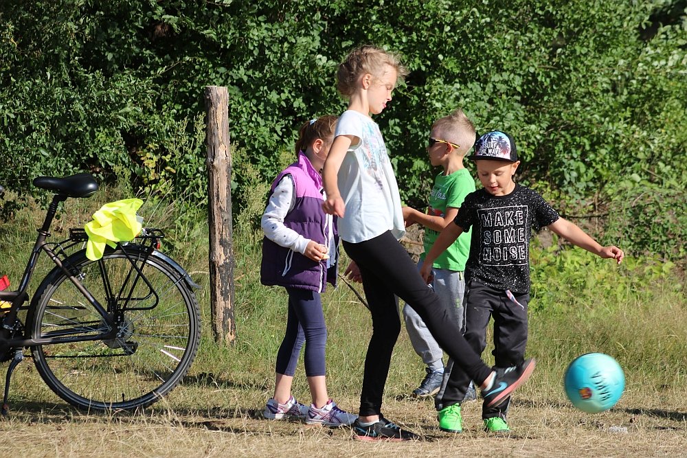 Przedszkolny rajd rowerowy do Kamianki [22.06.2018] - zdjęcie #57 - eOstroleka.pl