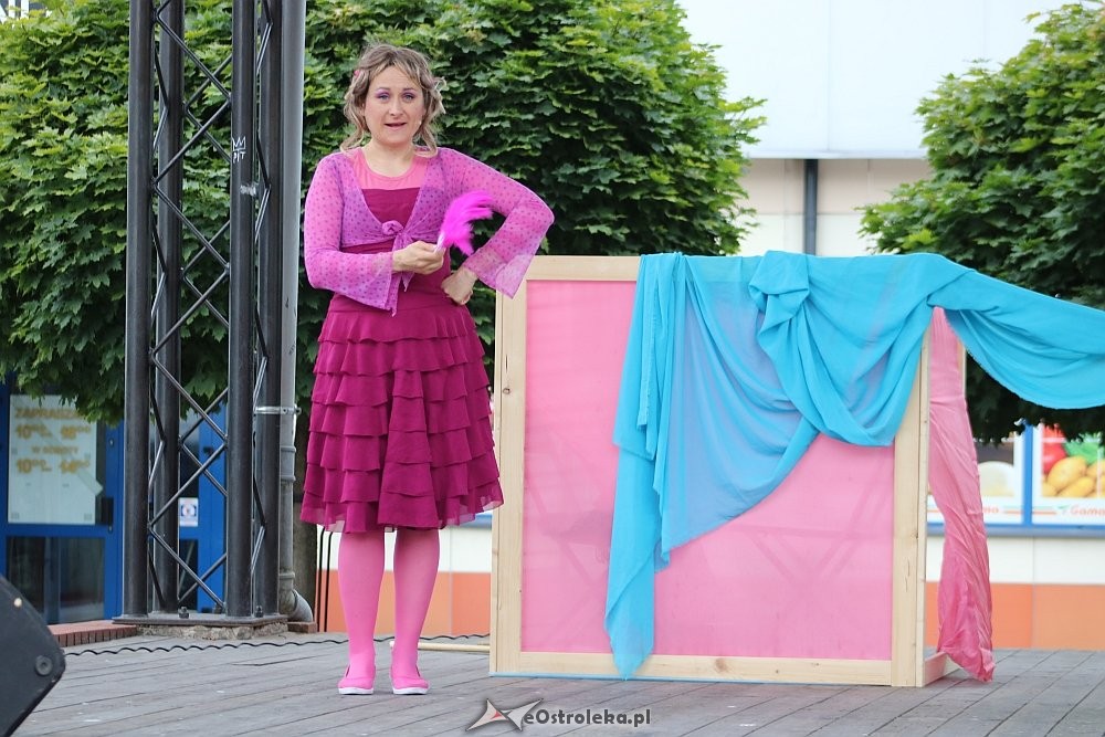 Musical dla najmłodszych „W to mi graj” na scenie przy fontannie [01.07.2018] - zdjęcie #32 - eOstroleka.pl