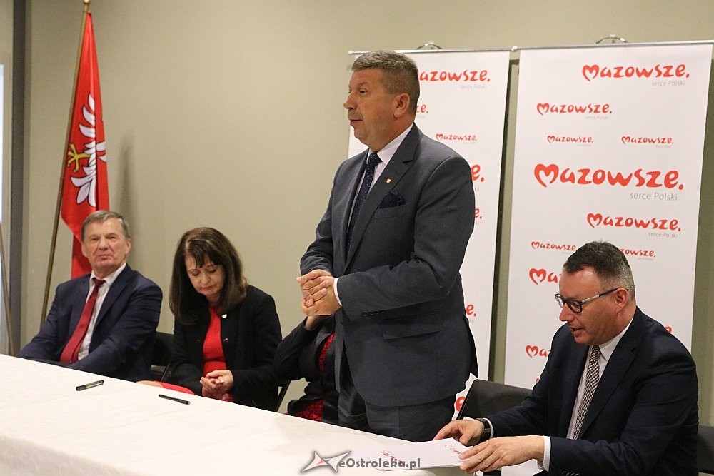 Podpisanie umowy na dofinansowanie remontu zabytków z subregionu ostrołęckiego [02.07.2018] - zdjęcie #17 - eOstroleka.pl