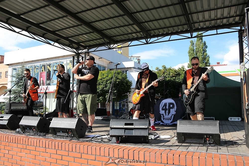 Kulturalnie przy fontannie i koncert grupy „Projekt Patryoci” [08.07.2018] - zdjęcie #11 - eOstroleka.pl