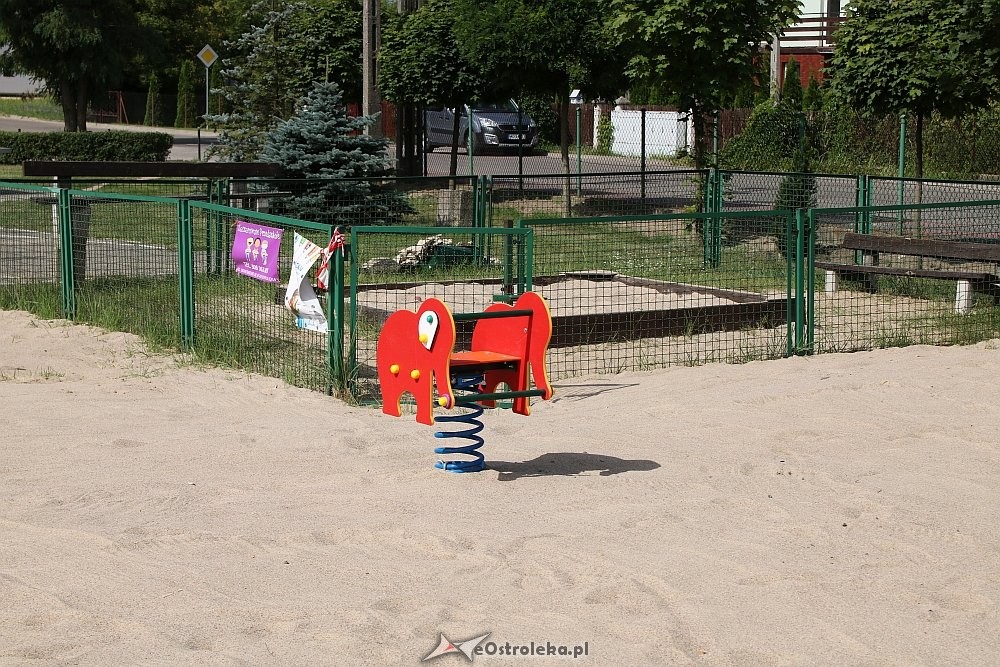 Na osiedlu Łęczysk powstał nowy plac zabaw [09.07.2018] - zdjęcie #12 - eOstroleka.pl