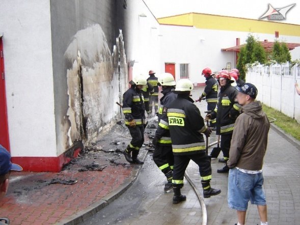 Pożar w Mixe (20.05.2010) - zdjęcie #4 - eOstroleka.pl