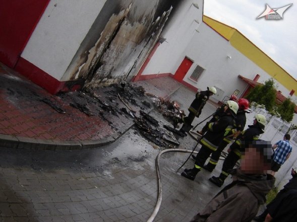 Pożar w Mixe (20.05.2010) - zdjęcie #2 - eOstroleka.pl