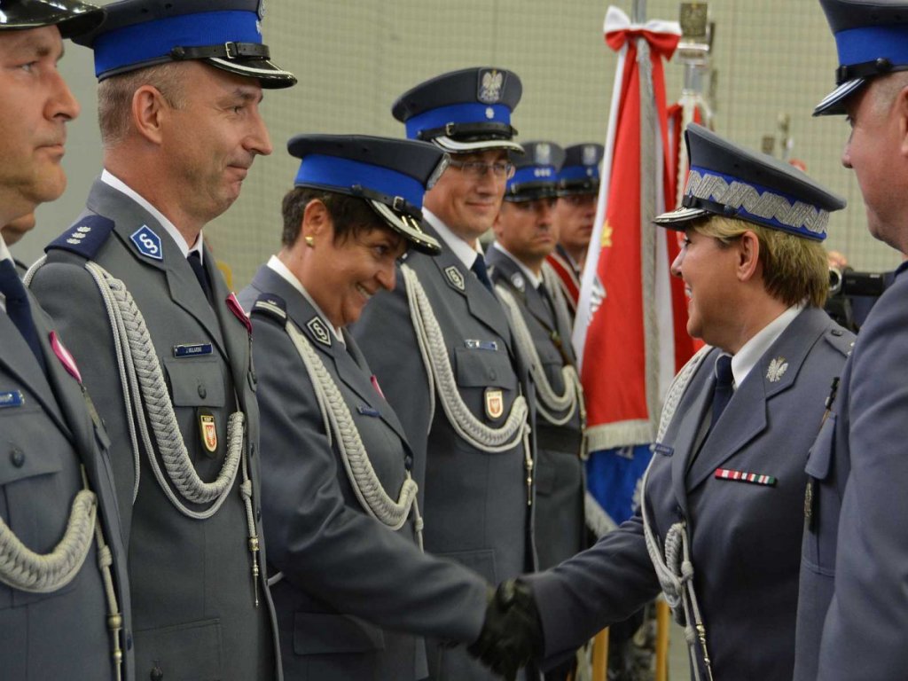 Oficjalne nadanie sztandaru przasnyskiej policji [17.07.2018] - zdjęcie #10 - eOstroleka.pl