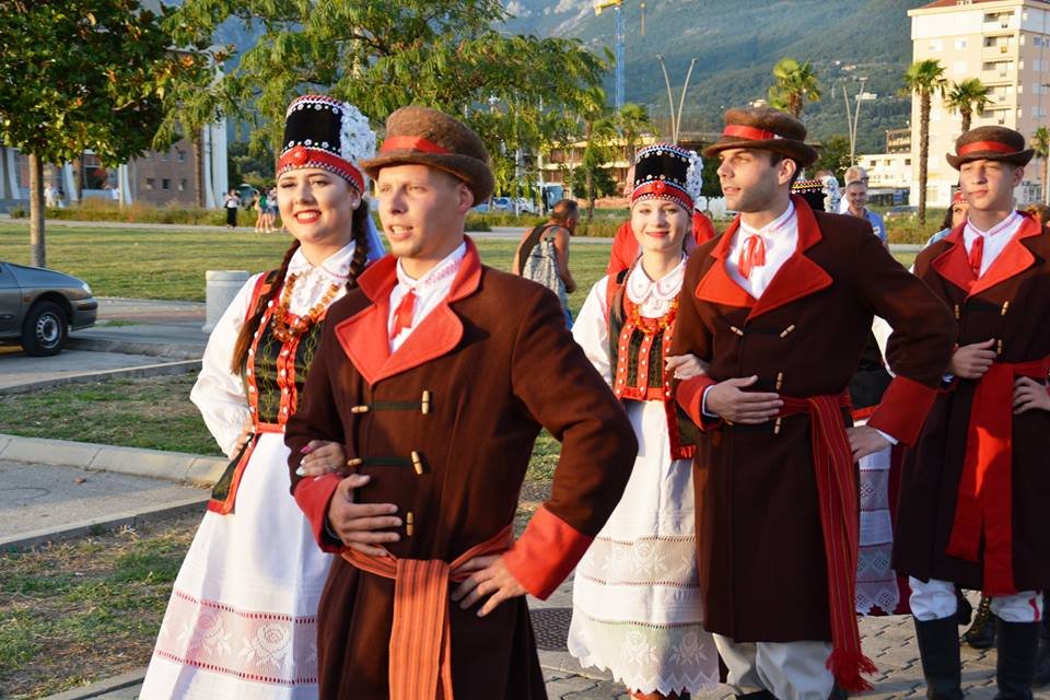 Kadzidlański zespół „Kurpianka” podbija Czarnogórę [ZDJĘCIA] - zdjęcie #23 - eOstroleka.pl