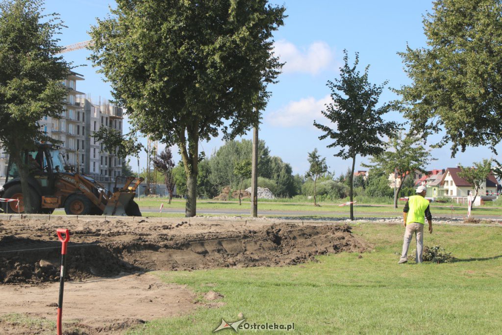 Budowa ronda na alei Jana Pawła II [27.07.2018] - zdjęcie #4 - eOstroleka.pl