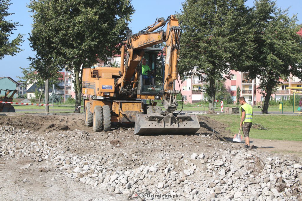 Budowa ronda na alei Jana Pawła II [27.07.2018] - zdjęcie #12 - eOstroleka.pl