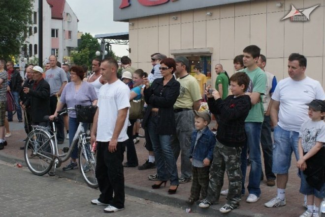 III Zlot Motocyklowy w Ostrołęce (22.05.2010) - zdjęcie #32 - eOstroleka.pl