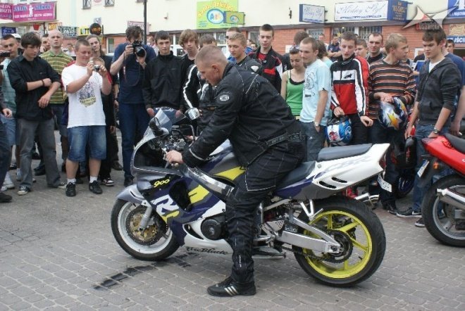 III Zlot Motocyklowy w Ostrołęce (22.05.2010) - zdjęcie #28 - eOstroleka.pl