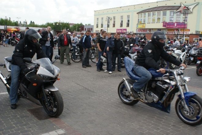 III Zlot Motocyklowy w Ostrołęce (22.05.2010) - zdjęcie #5 - eOstroleka.pl