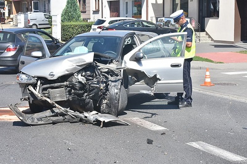 Wypadek w Wyszkowie: Ranne dwie osoby [10.08.2018] - zdjęcie #1 - eOstroleka.pl