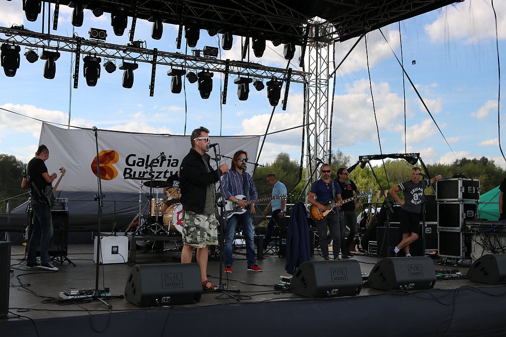 Festyn Cud nad Narwią i koncert zespołu Oddział Zamknięty [12.08.2018] - zdjęcie #45 - eOstroleka.pl