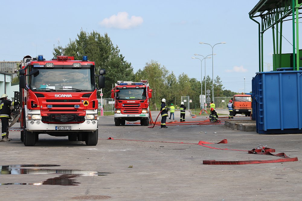Ostrołęka: Pożar na sortowni śmieci? Spokojnie, to tylko ćwiczenia [17.08.2018] - zdjęcie #88 - eOstroleka.pl
