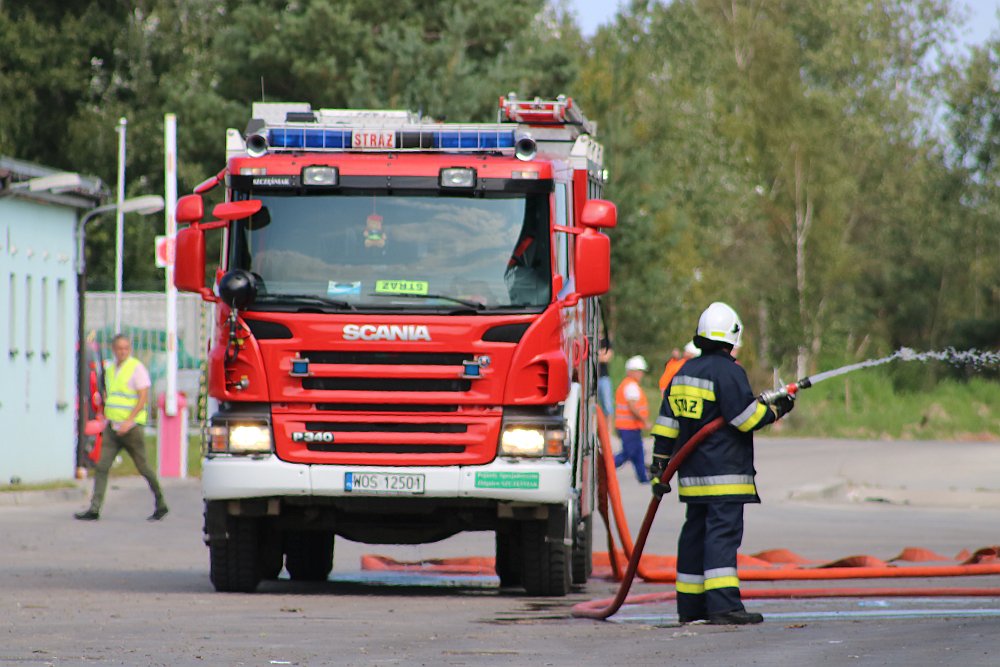 Ostrołęka: Pożar na sortowni śmieci? Spokojnie, to tylko ćwiczenia [17.08.2018] - zdjęcie #93 - eOstroleka.pl