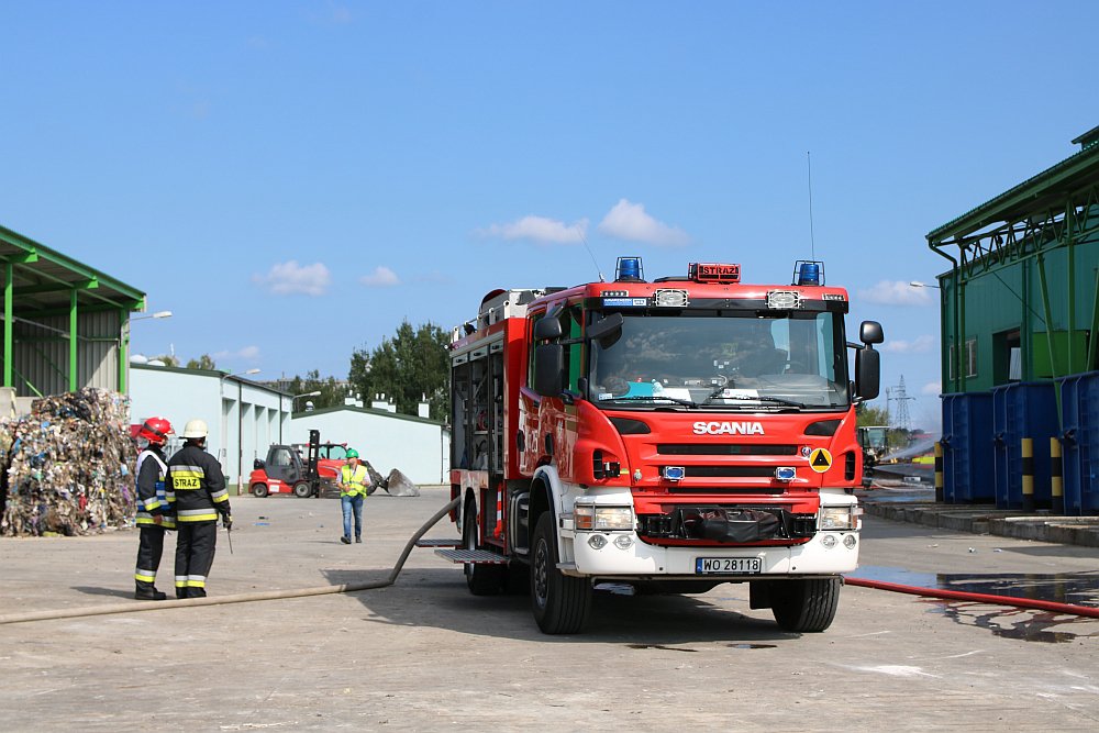 Ostrołęka: Pożar na sortowni śmieci? Spokojnie, to tylko ćwiczenia [17.08.2018] - zdjęcie #59 - eOstroleka.pl