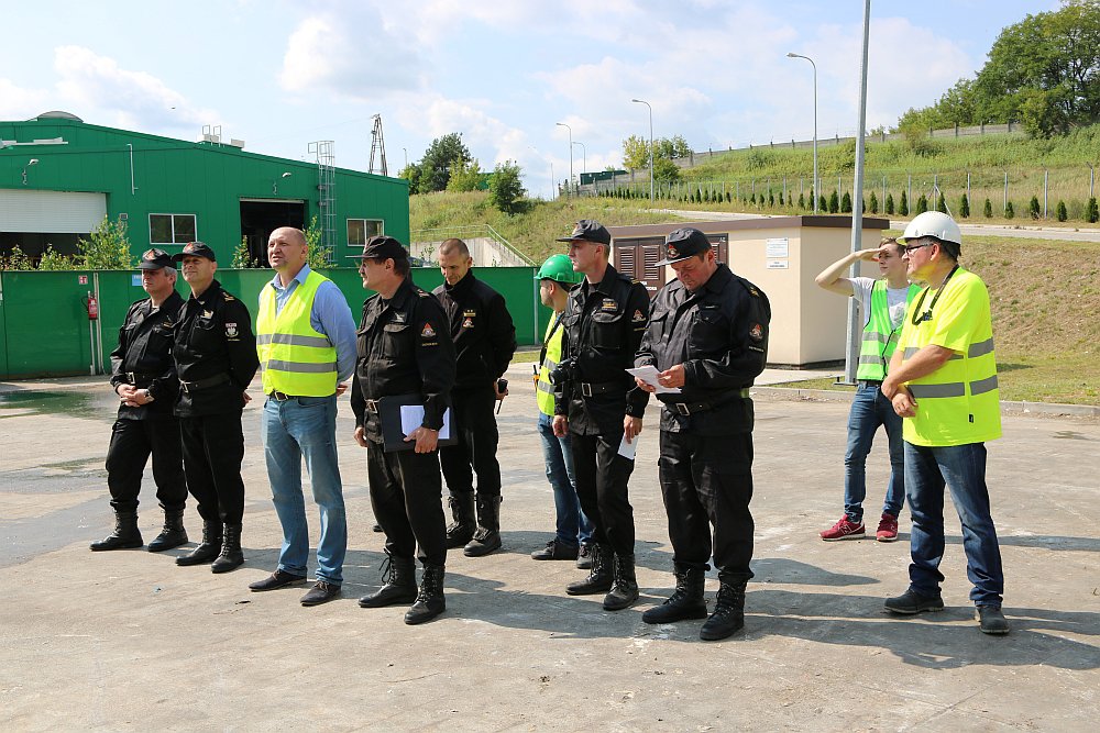 Ostrołęka: Pożar na sortowni śmieci? Spokojnie, to tylko ćwiczenia [17.08.2018] - zdjęcie #12 - eOstroleka.pl