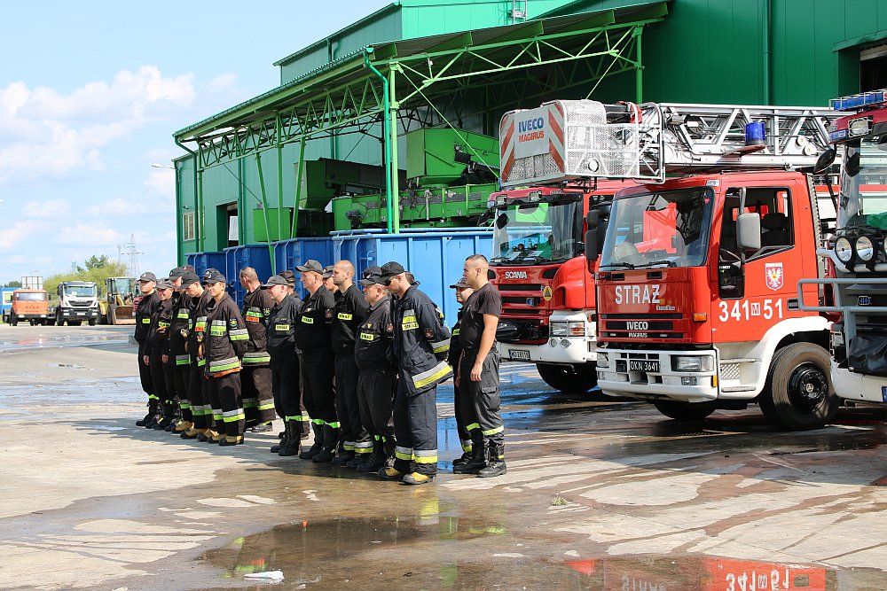 Ostrołęka: Pożar na sortowni śmieci? Spokojnie, to tylko ćwiczenia [17.08.2018] - zdjęcie #7 - eOstroleka.pl