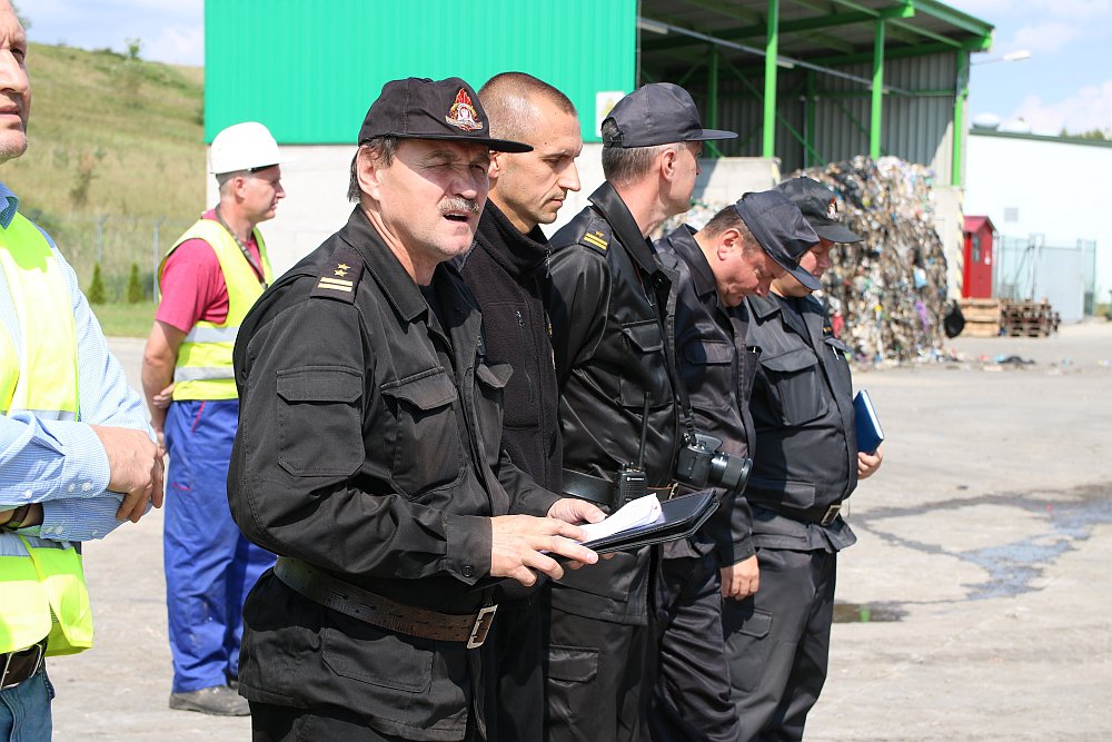 Ostrołęka: Pożar na sortowni śmieci? Spokojnie, to tylko ćwiczenia [17.08.2018] - zdjęcie #4 - eOstroleka.pl