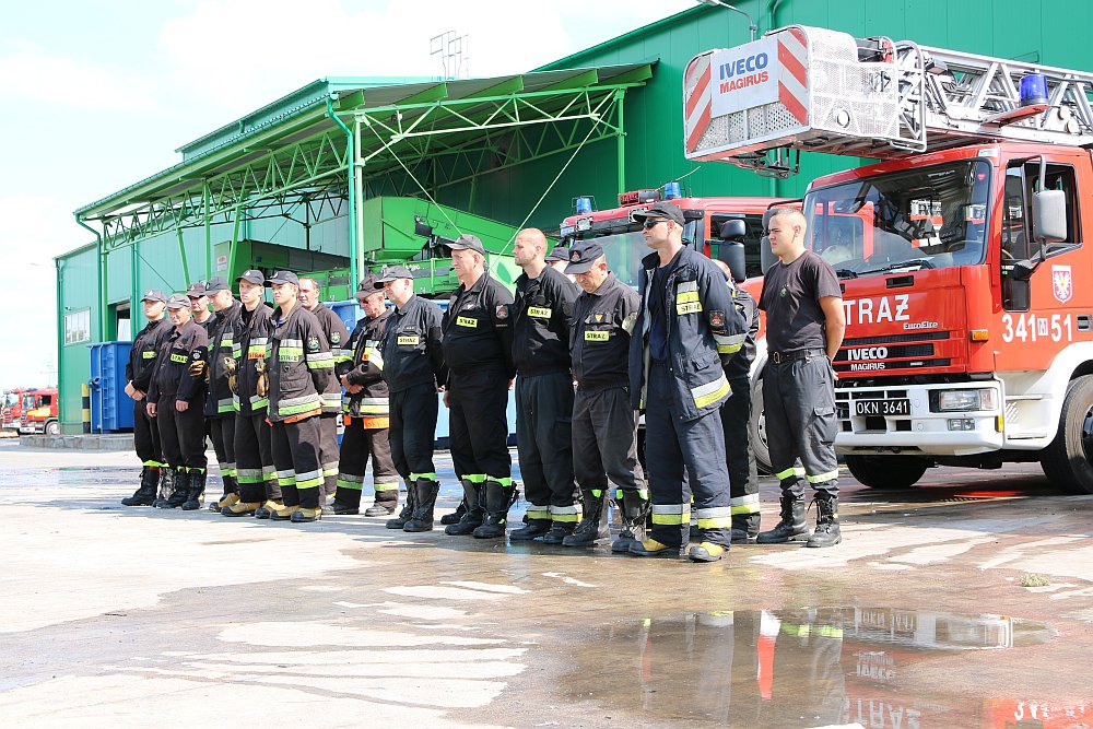 Ostrołęka: Pożar na sortowni śmieci? Spokojnie, to tylko ćwiczenia [17.08.2018] - zdjęcie #1 - eOstroleka.pl