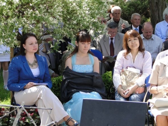 Odsłonięcie pomnika dr J. Psarskiego (23.05.2010) - zdjęcie #5 - eOstroleka.pl
