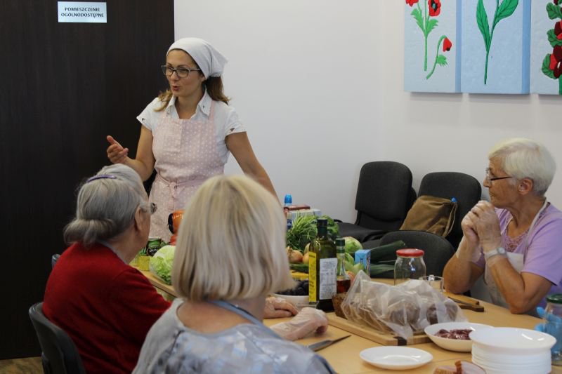 Olszewo-Borki: Warsztaty zdrowego odżywiana w Dziennym Domu Senior+ [13.08.2018] - zdjęcie #2 - eOstroleka.pl