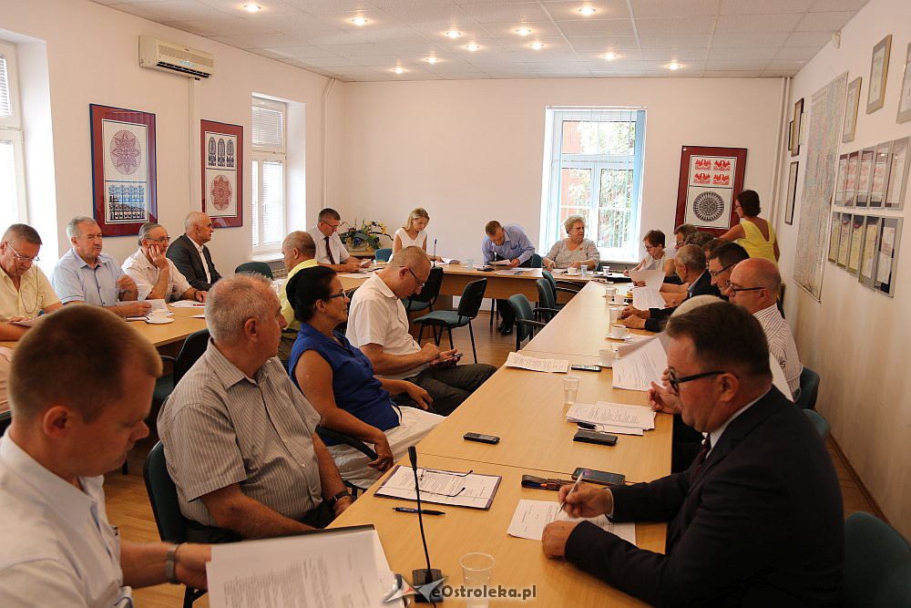 XLIX sesja Rady Powiatu w Ostrołęce [20.08.2018] - zdjęcie #1 - eOstroleka.pl