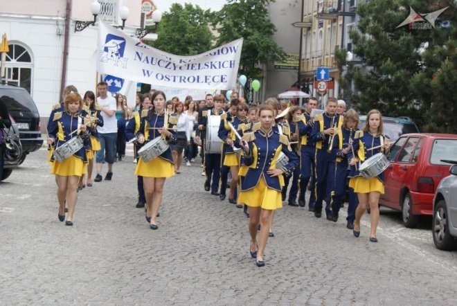 Ruszyły Juwenalia – studenci rządzą miastem (27.05.2010) - zdjęcie #29 - eOstroleka.pl
