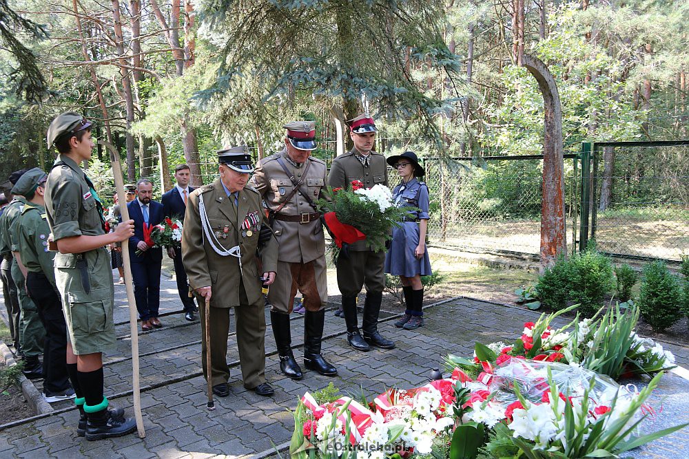 Ostrołęka upamiętniła ofiary II Wojny Światowej [01.09.2018] - zdjęcie #27 - eOstroleka.pl