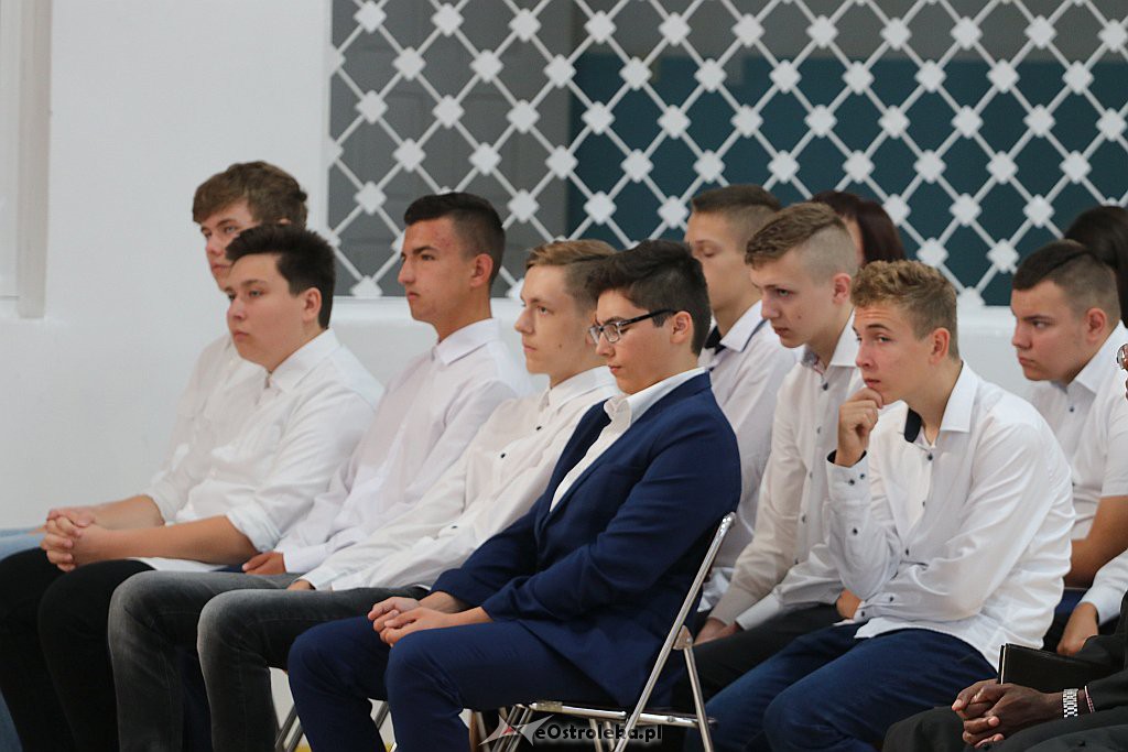 Rozpoczęcie roku szkolnego w ZSZ 3 w Ostrołęce [03.09.2018] - zdjęcie #9 - eOstroleka.pl